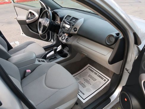 Used 2008 Toyota RAV4 Limited image 25