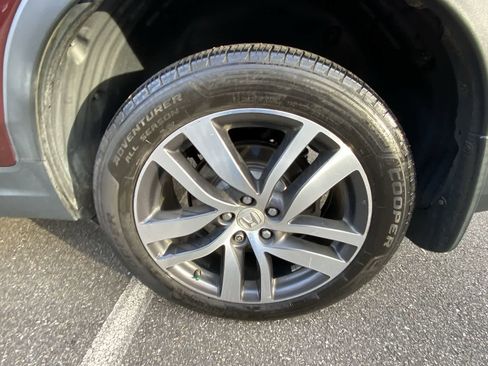 Used 2018 Honda Pilot Touring image 18