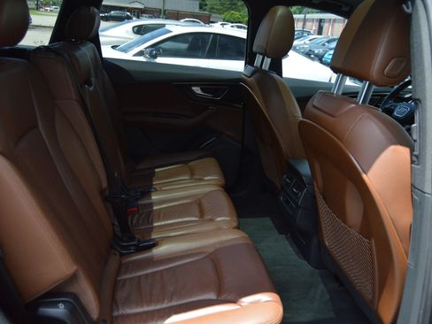 Used 2017 Audi Q7 3.0T Premium AWD/4WD image 26