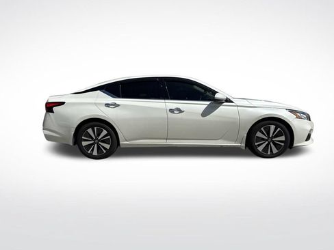 Used 2019 Nissan Altima 2.5 SV FWD image 4