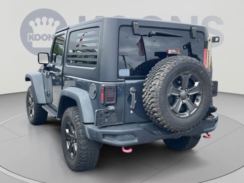 Used 2018 Jeep Wrangler Rubicon AWD/4WD image 2