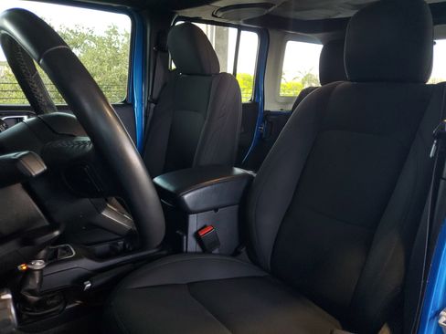 Used 2022 Jeep Wrangler Unlimited Sport AWD/4WD image 20
