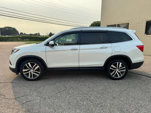 Used 2016 Honda Pilot Touring image 5
