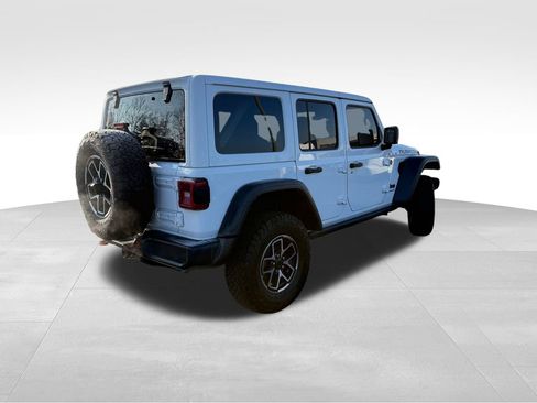 Used 2024 Jeep Wrangler Unlimited Rubicon w/ Technology Group image 8