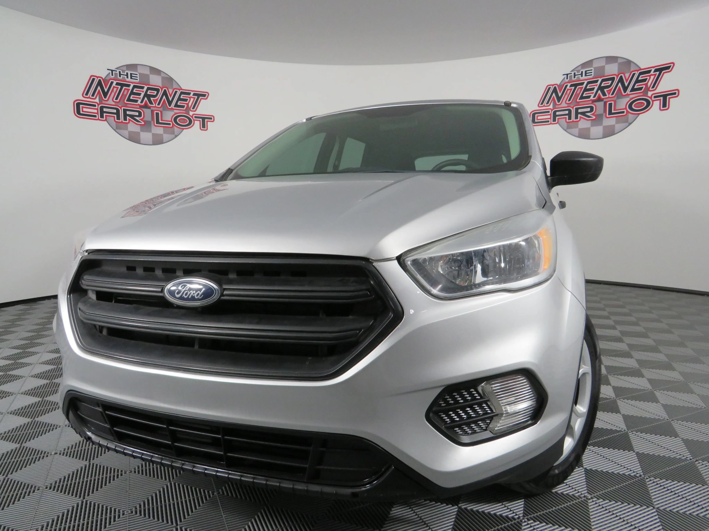 Used 2019 Ford Escape S FWD image 3