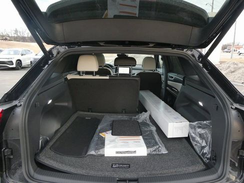New 2026 Volkswagen Atlas Cross Sport SEL Premium R-Line AWD/4WD image 23
