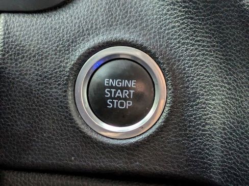 Used 2023 Toyota Tundra SR5 w/ SR5 Convenience Package image 29