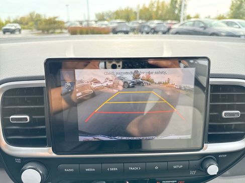 New 2026 Hyundai Venue SEL image 18