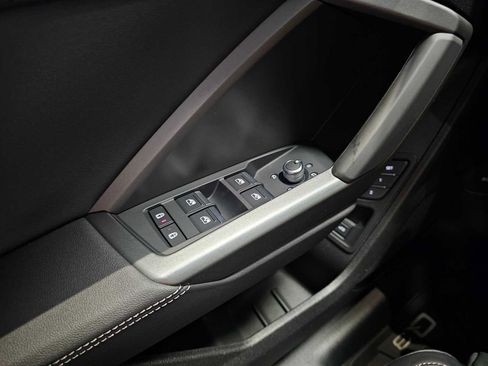 New 2025 Audi Q3 2.0T Premium image 31
