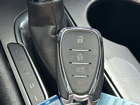 Used 2023 Chevrolet Malibu LS FWD image 29