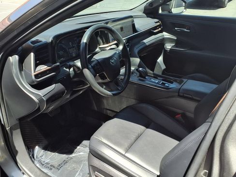 Certified 2023 Toyota Crown Platinum w/ Carpet Mat Package (TMS) AWD/4WD image 18