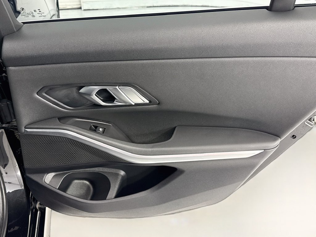 Certified 2019 BMW 330i Sedan w/ Driving Assistance Package RWD image 26