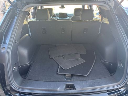 Used 2025 Chevrolet Blazer LT image 31