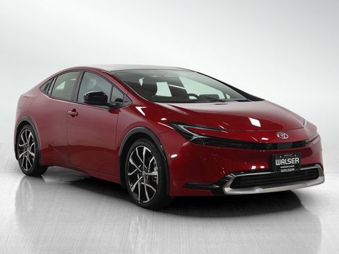 Used 2026 Toyota Prius Plug-In Hybrid image 9