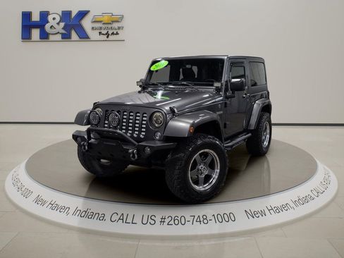 Used 2016 Jeep Wrangler Sport AWD/4WD image 3