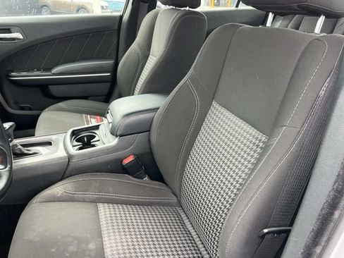 Used 2023 Dodge Charger SXT w/ Cold Weather Package AWD/4WD image 27