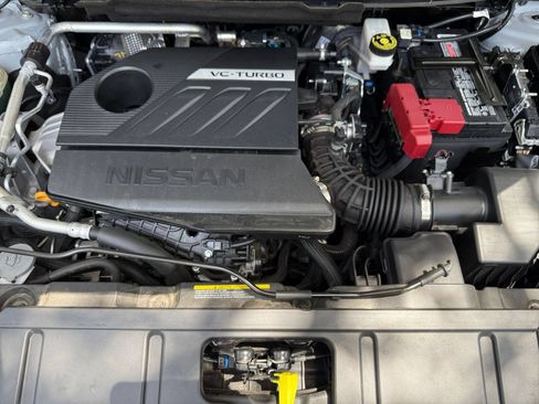 Used 2025 Nissan Rogue SV FWD image 31