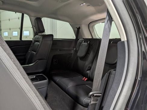 Used 2025 Lincoln Aviator Reserve w/ Equipment Group 201A image 17