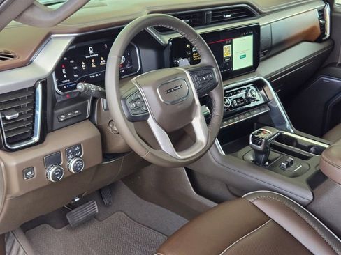 Used 2024 GMC Sierra 1500 Denali w/ Denali Reserve Package image 10