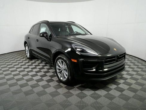 Certified 2026 Porsche Macan Turbo AWD/4WD image 27
