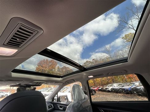 New 2025 Subaru Ascent Limited image 15