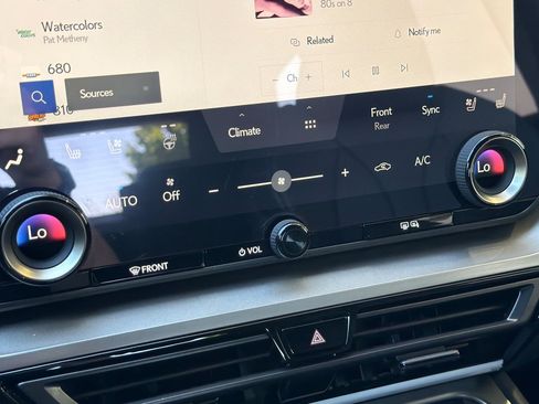 Used 2025 Lexus TX 500h AWD w/ Technology Package image 26