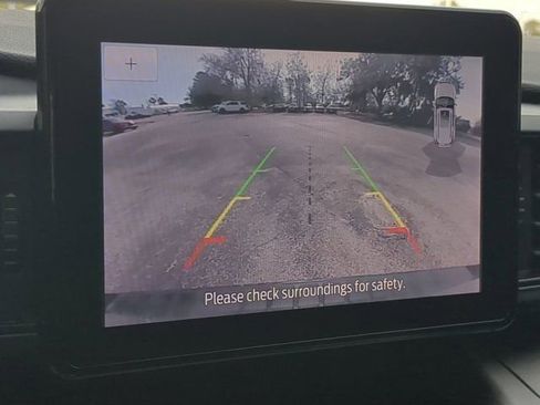 Used 2021 Ford Explorer XLT image 20