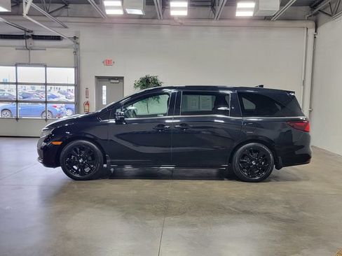 Certified 2023 Honda Odyssey Sport image 8