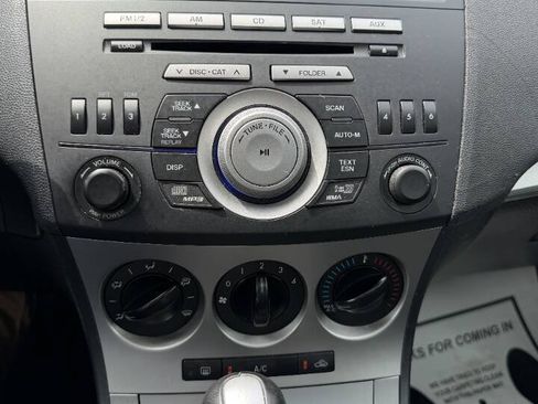Used 2010 MAZDA MAZDA3 s Sport FWD image 13