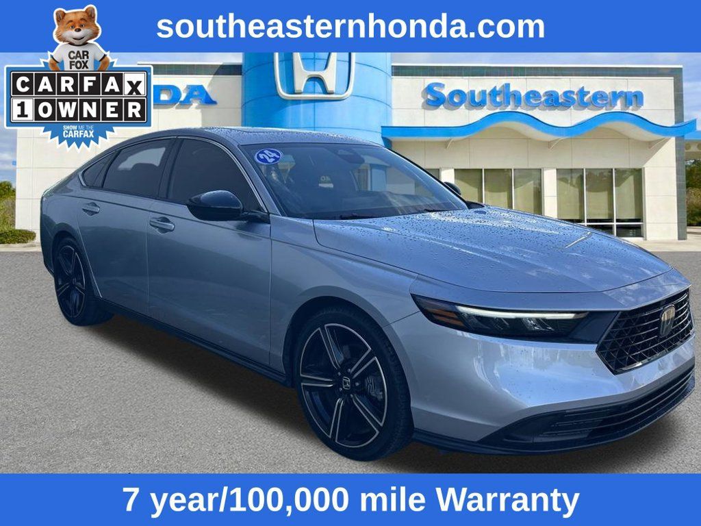 Used 2024 Honda Accord Sport image 3
