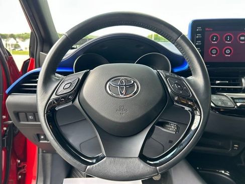 Used 2021 Toyota C-HR XLE FWD image 47