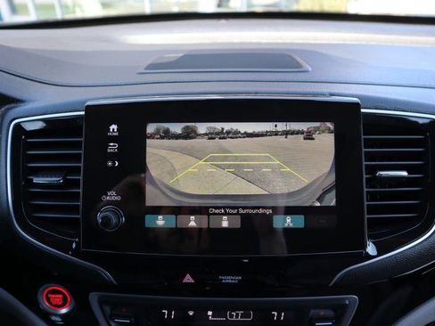 Used 2022 Honda Pilot Touring image 13