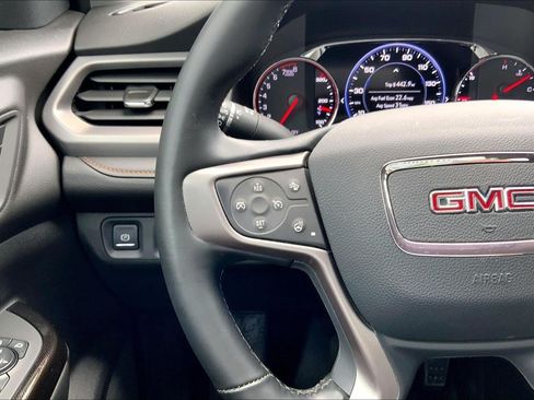 Used 2023 GMC Acadia AT4 w/ Technology Package AWD/4WD image 19