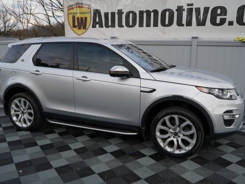 Used 2017 Land Rover Discovery Sport HSE Luxury image 2