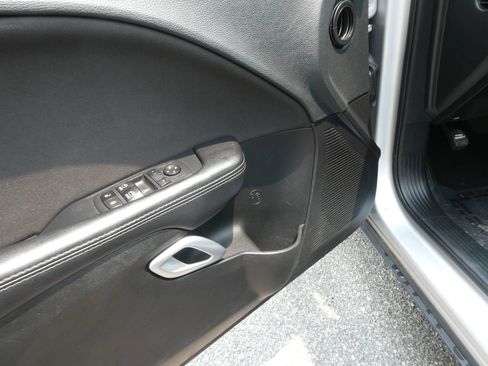 Used 2021 Dodge Challenger SXT RWD image 14