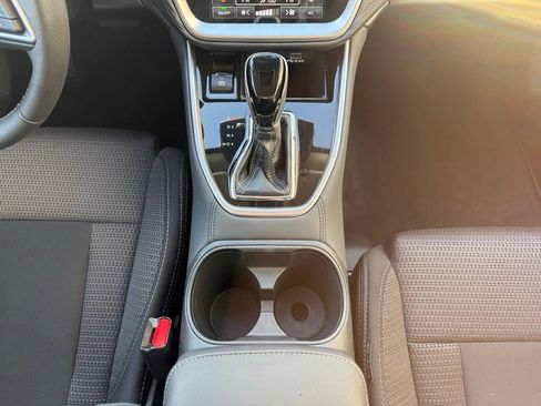 Certified 2025 Subaru Outback Premium w/ Popular Package #1A image 17