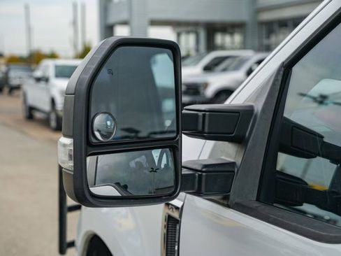 Used 2019 Ford F250 XL w/ Power Equipment Group image 17