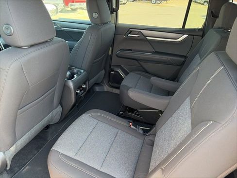 New 2026 GMC Acadia Elevation image 11