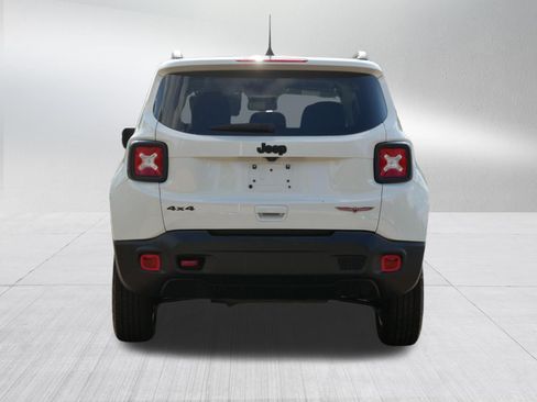 Used 2023 Jeep Renegade Trailhawk w/ Trailhawk Elite Group AWD/4WD image 6