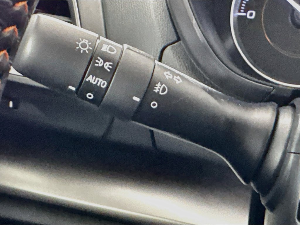 Used 2018 Subaru Crosstrek 2.0i Limited AWD/4WD image 12