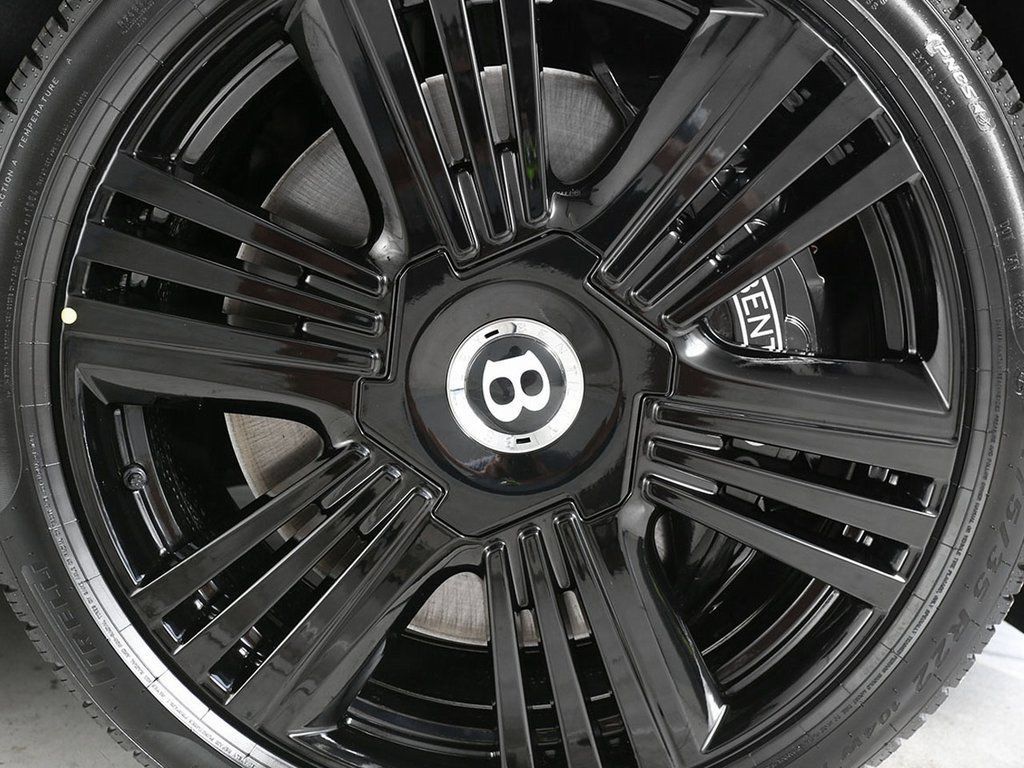 Used 2026 Bentley Flying Spur Azure AWD/4WD image 6