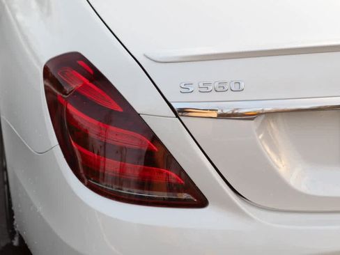 Used 2019 Mercedes-Benz S 560 4MATIC Sedan image 14