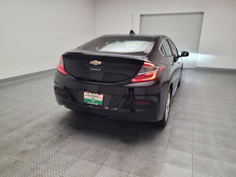 Used 2017 Chevrolet Volt Premier w/ Driver Confidence II Package FWD image 7