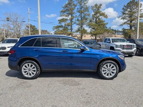 Used 2021 Mercedes-Benz GLC 300 image 4