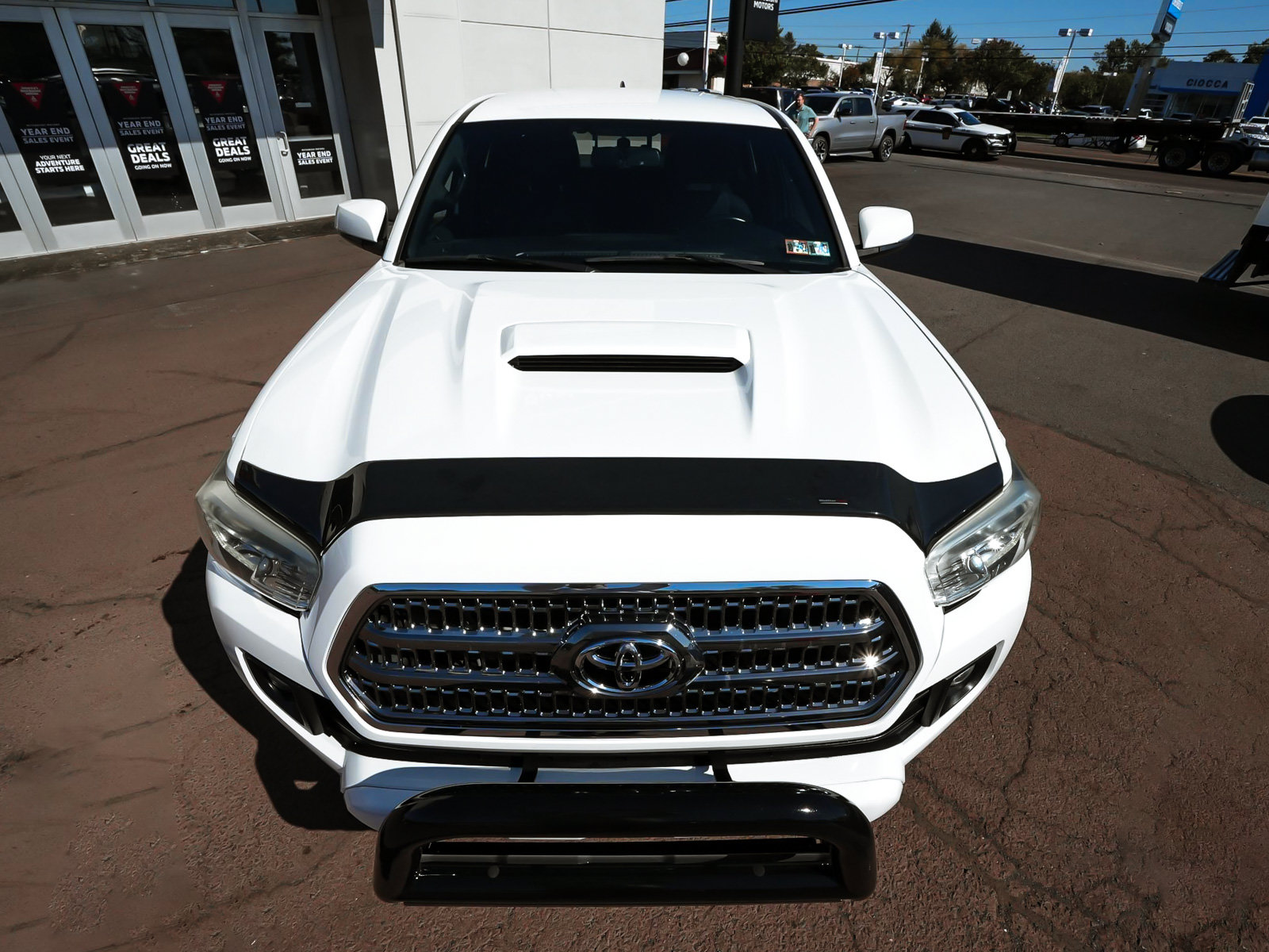 Used 2016 Toyota Tacoma TRD Sport w/ Towing Package AWD/4WD image 47