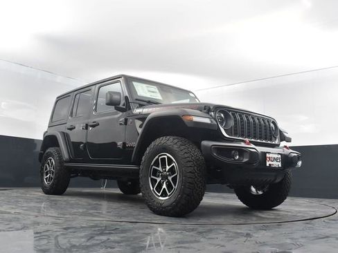 New 2025 Jeep Wrangler Unlimited Rubicon AWD/4WD image 41