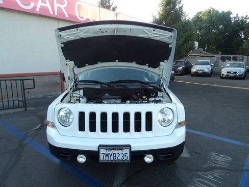 Used 2015 Jeep Patriot Sport w/ Power Value Group FWD image 11