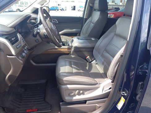 Used 2019 GMC Yukon XL Denali AWD/4WD image 11