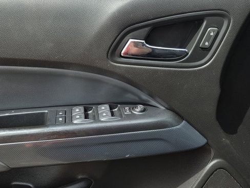 Used 2018 Chevrolet Colorado Z71 AWD/4WD image 15