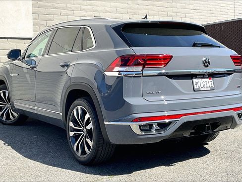 Certified 2021 Volkswagen Atlas Cross Sport SEL Premium R-Line image 10